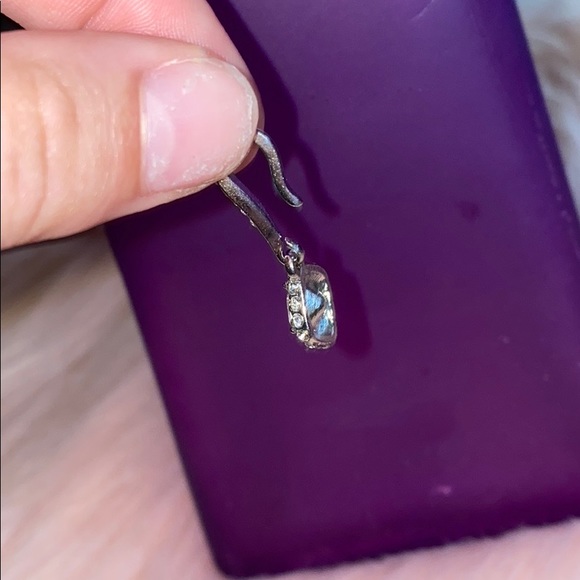 Earrings - Picture 4 of 5